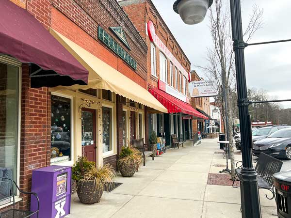 Sidewalk and local shops in Saluda, NC