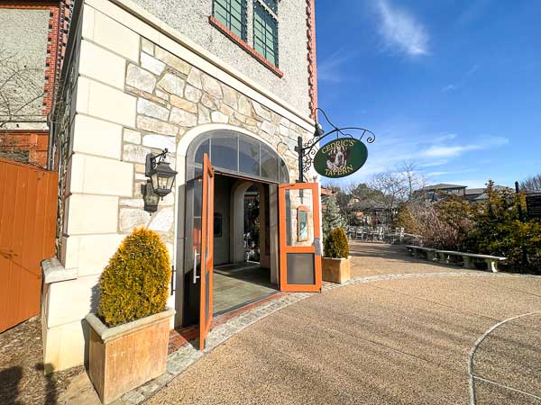 Exterior of Cedric's Tavern restaurant on The Biltmore Estate