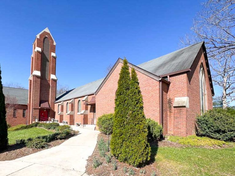 Your Guide to Asheville Farmers Markets When In Asheville